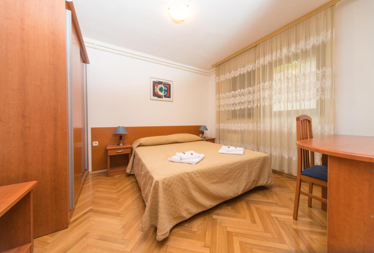 Holiday Apartment 50M From The Beach Pjescana Uvala Extérieur photo