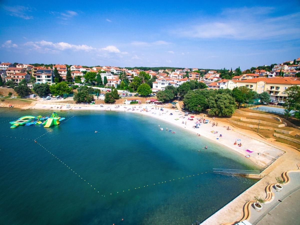 Holiday Apartment 50M From The Beach Pjescana Uvala Extérieur photo