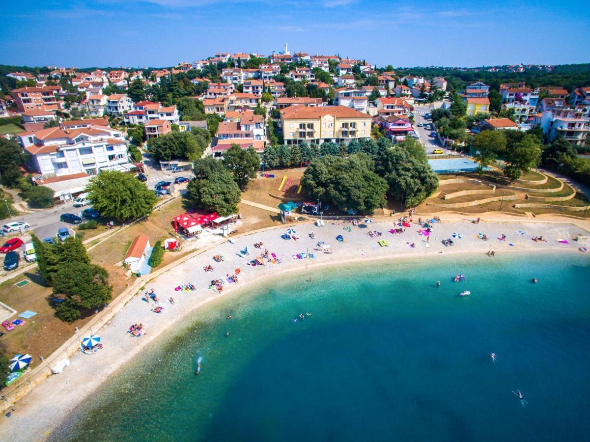 Holiday Apartment 50M From The Beach Pjescana Uvala Extérieur photo