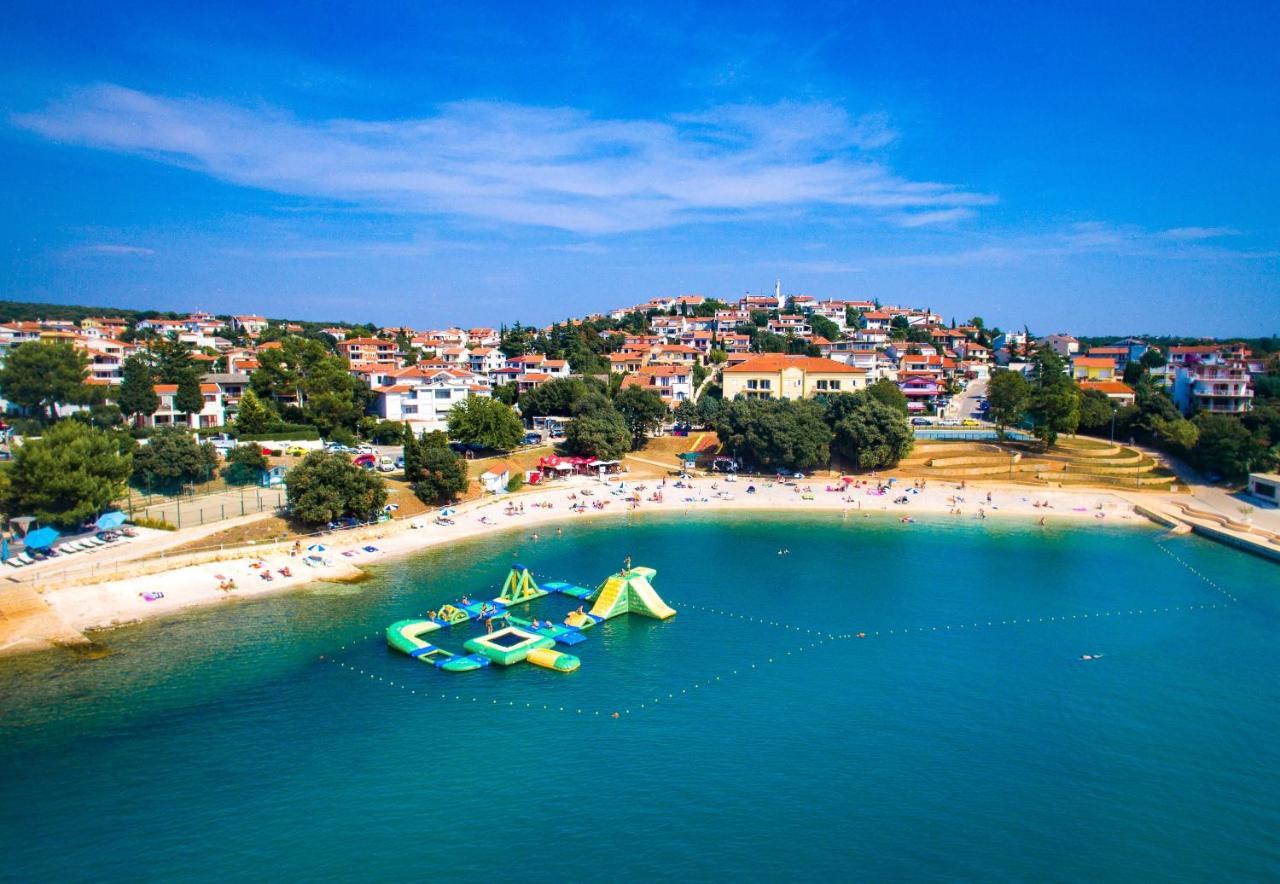 Holiday Apartment 50M From The Beach Pjescana Uvala Extérieur photo