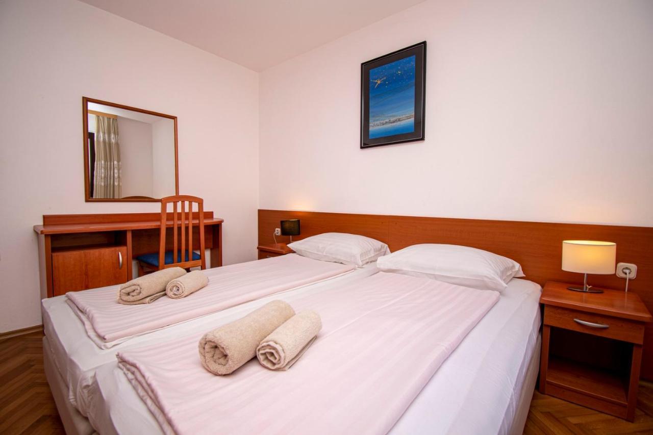 Holiday Apartment 50M From The Beach Pjescana Uvala Extérieur photo
