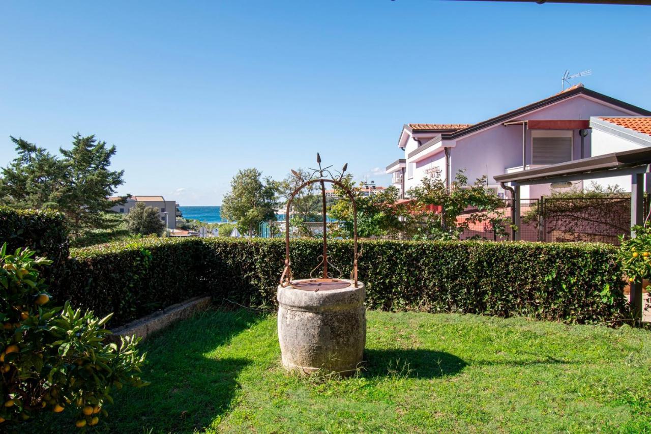 Holiday Apartment 50M From The Beach Pjescana Uvala Extérieur photo