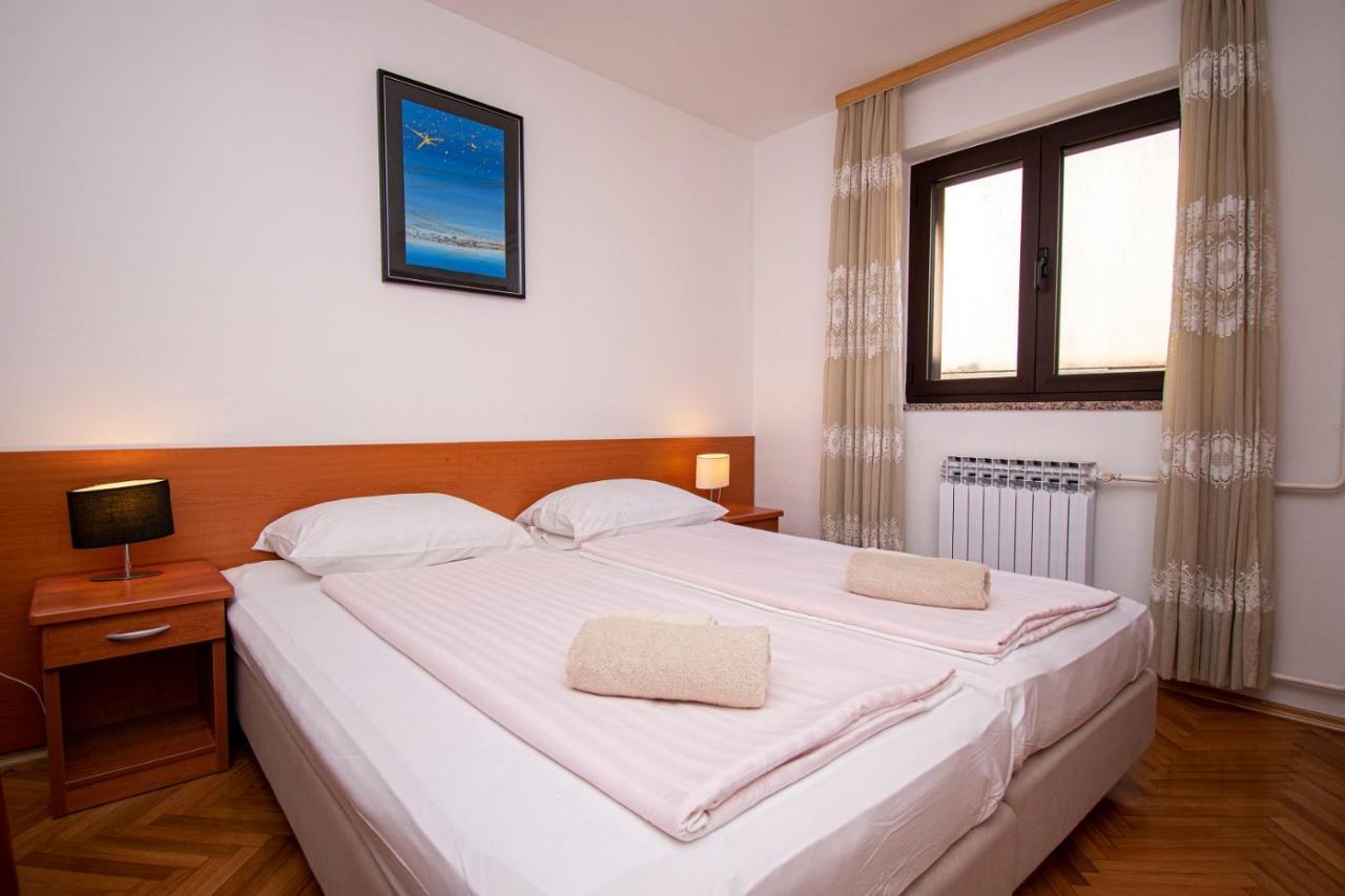 Holiday Apartment 50M From The Beach Pjescana Uvala Extérieur photo