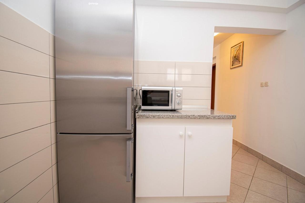 Holiday Apartment 50M From The Beach Pjescana Uvala Extérieur photo